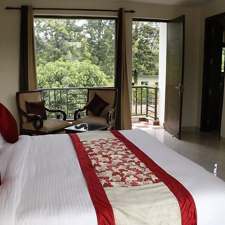 Atulya Resorts With 3Hr Early Check In Rāmnagar Buitenkant foto