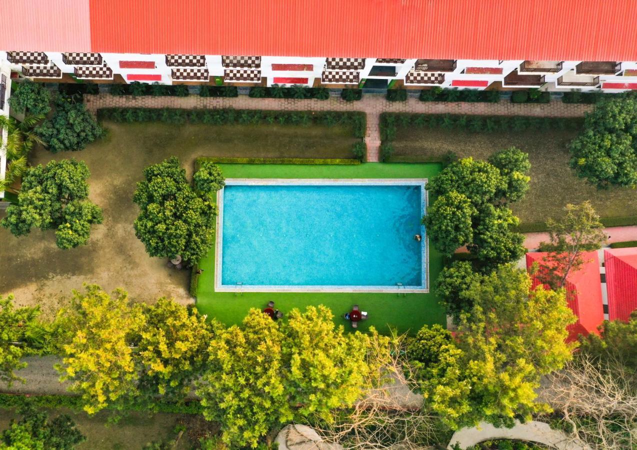 Atulya Resorts With 3Hr Early Check In Rāmnagar Buitenkant foto