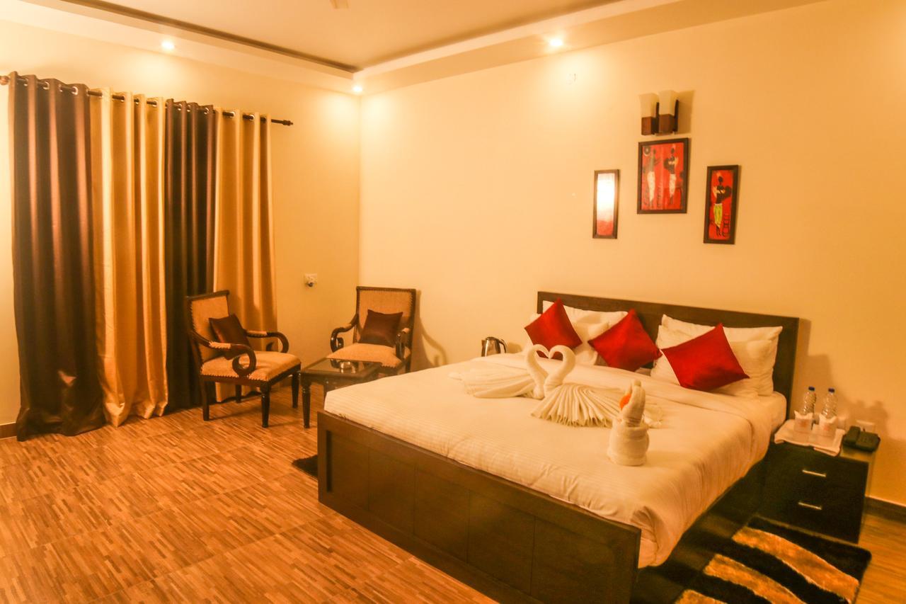 Atulya Resorts With 3Hr Early Check In Rāmnagar Buitenkant foto