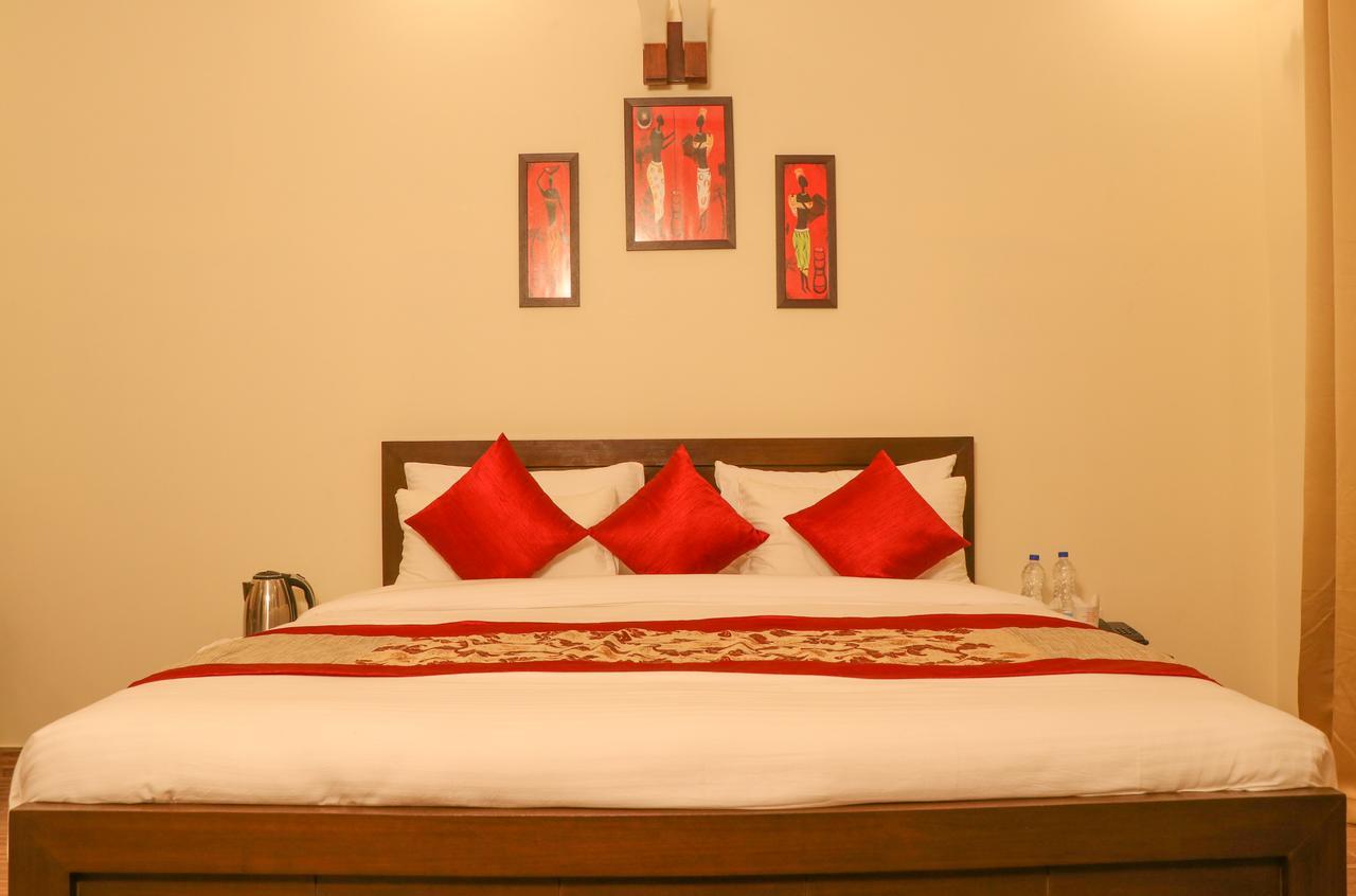 Atulya Resorts With 3Hr Early Check In Rāmnagar Buitenkant foto