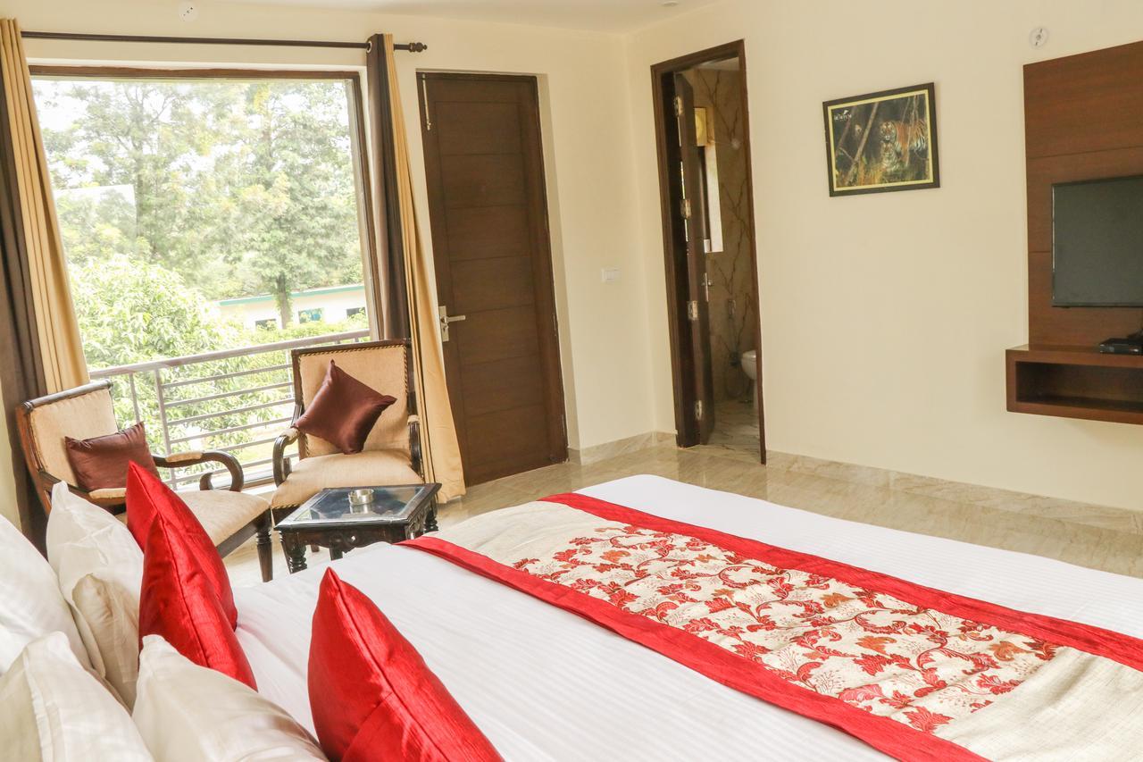Atulya Resorts With 3Hr Early Check In Rāmnagar Buitenkant foto