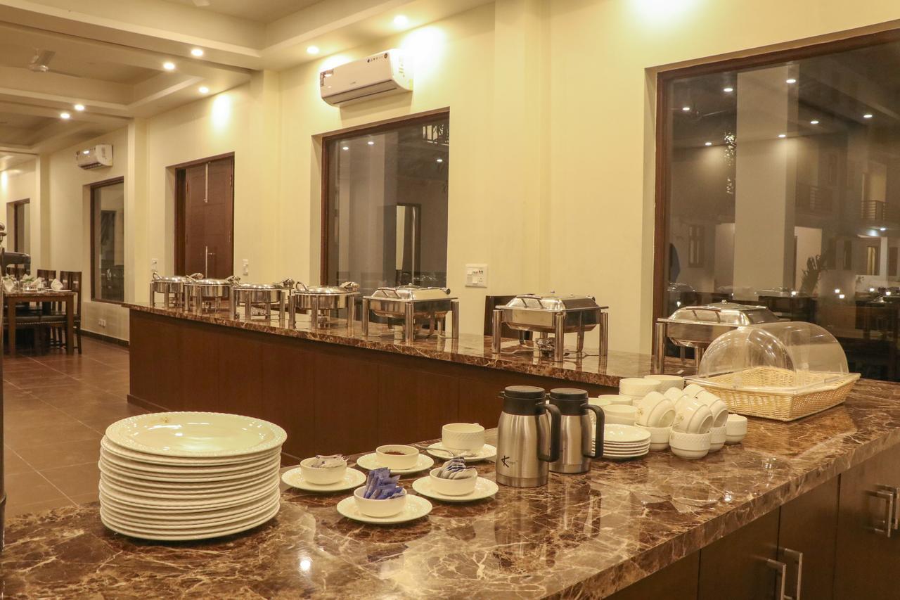 Atulya Resorts With 3Hr Early Check In Rāmnagar Buitenkant foto